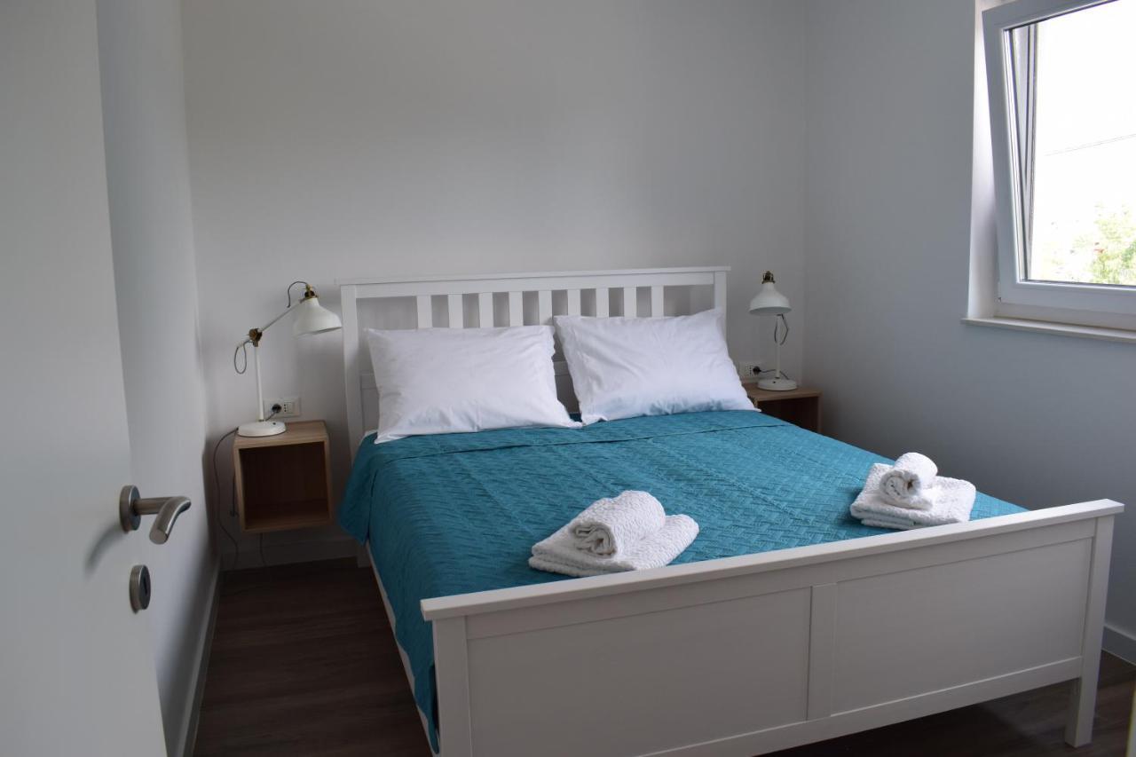 Vila Maslina - Apartman 3 Zadar Buitenkant foto