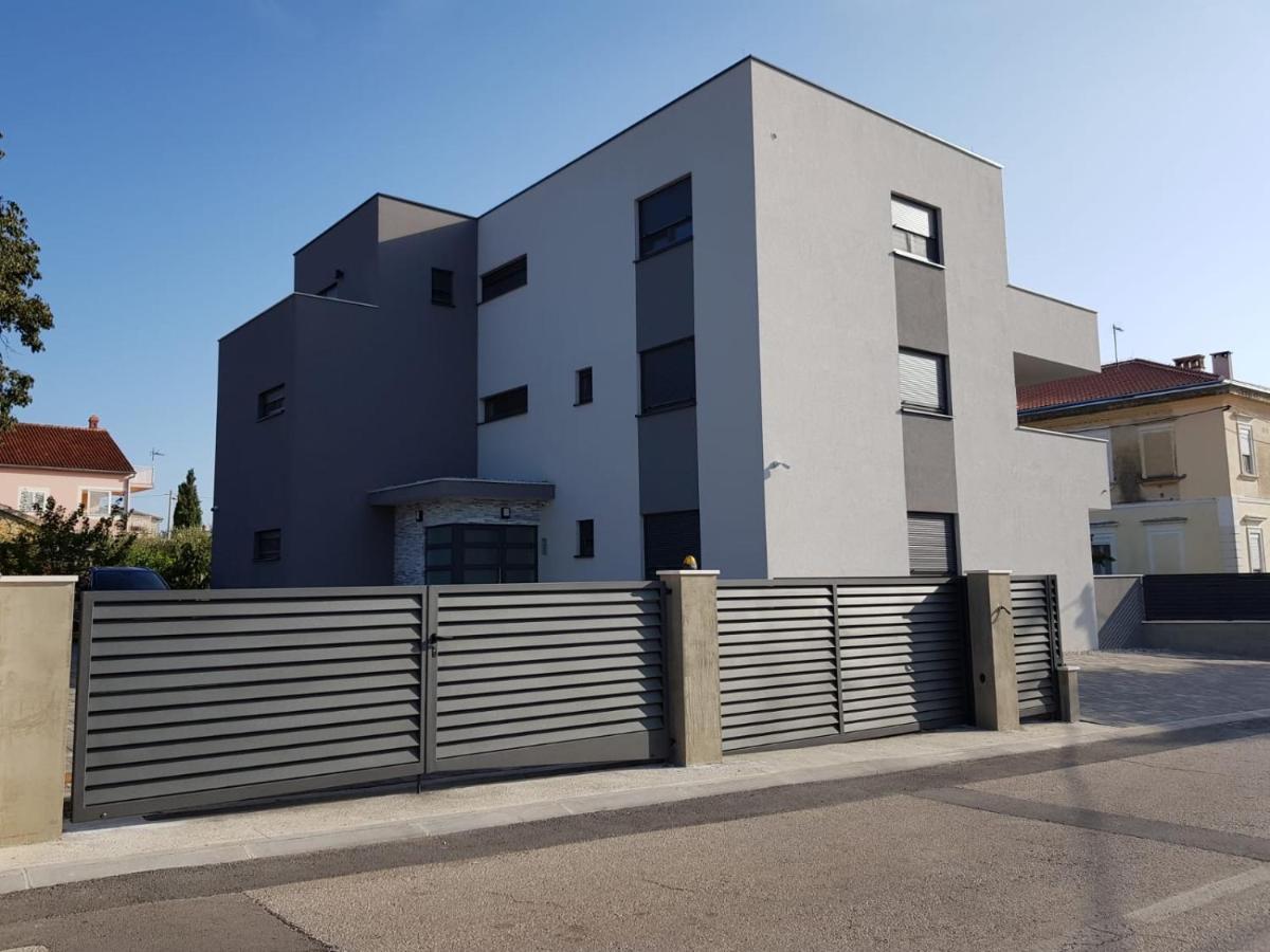 Vila Maslina - Apartman 3 Zadar Buitenkant foto