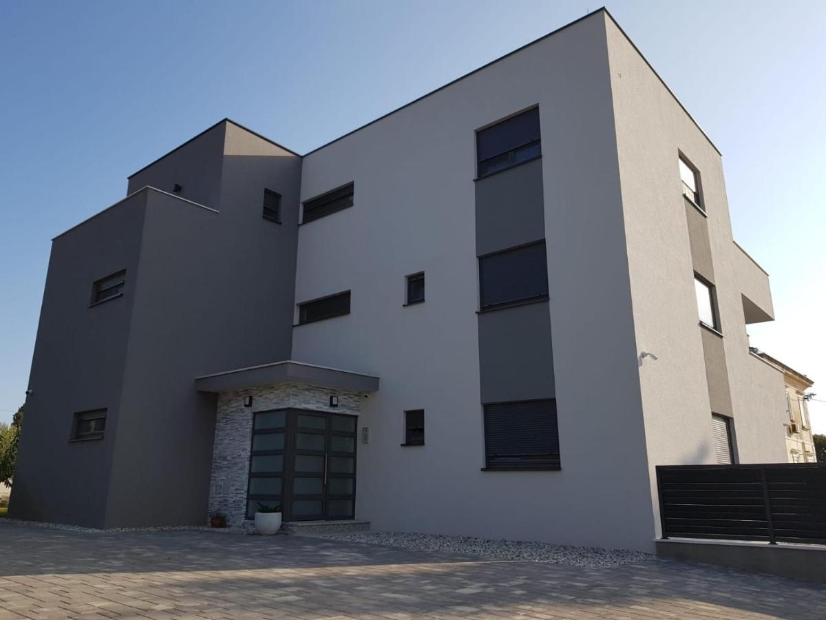 Vila Maslina - Apartman 3 Zadar Buitenkant foto