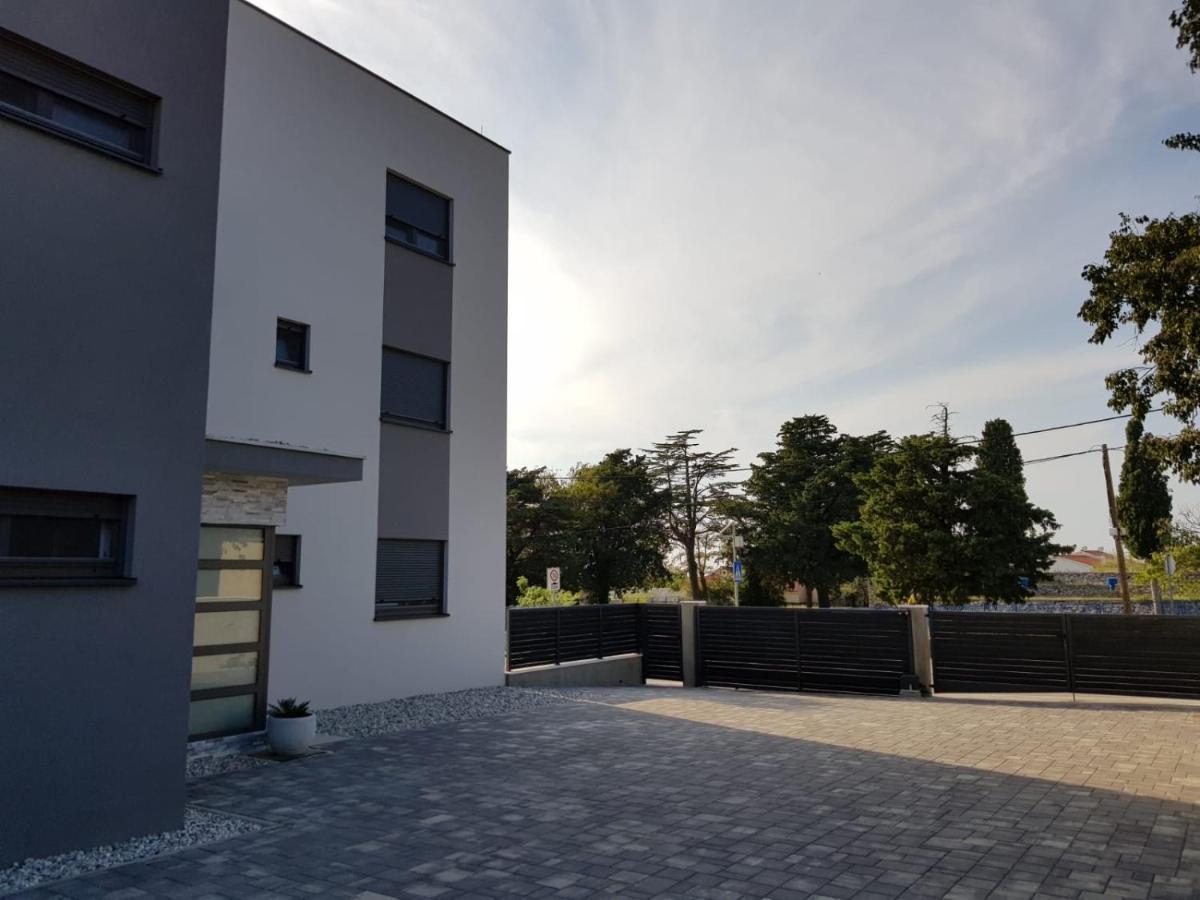 Vila Maslina - Apartman 3 Zadar Buitenkant foto