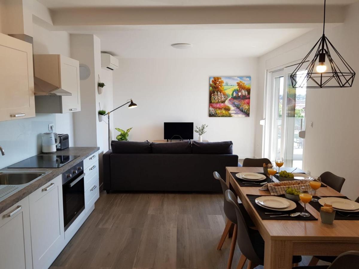 Vila Maslina - Apartman 3 Zadar Buitenkant foto